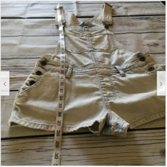Bullhead Denim Co. Overall Shorts Womens Light Wash Faded Pockets - Picture 6 of 8